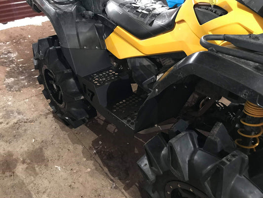 Close-up of Lucky 7 metal floorboards on a Can-Am Outlander Gen 1 Max