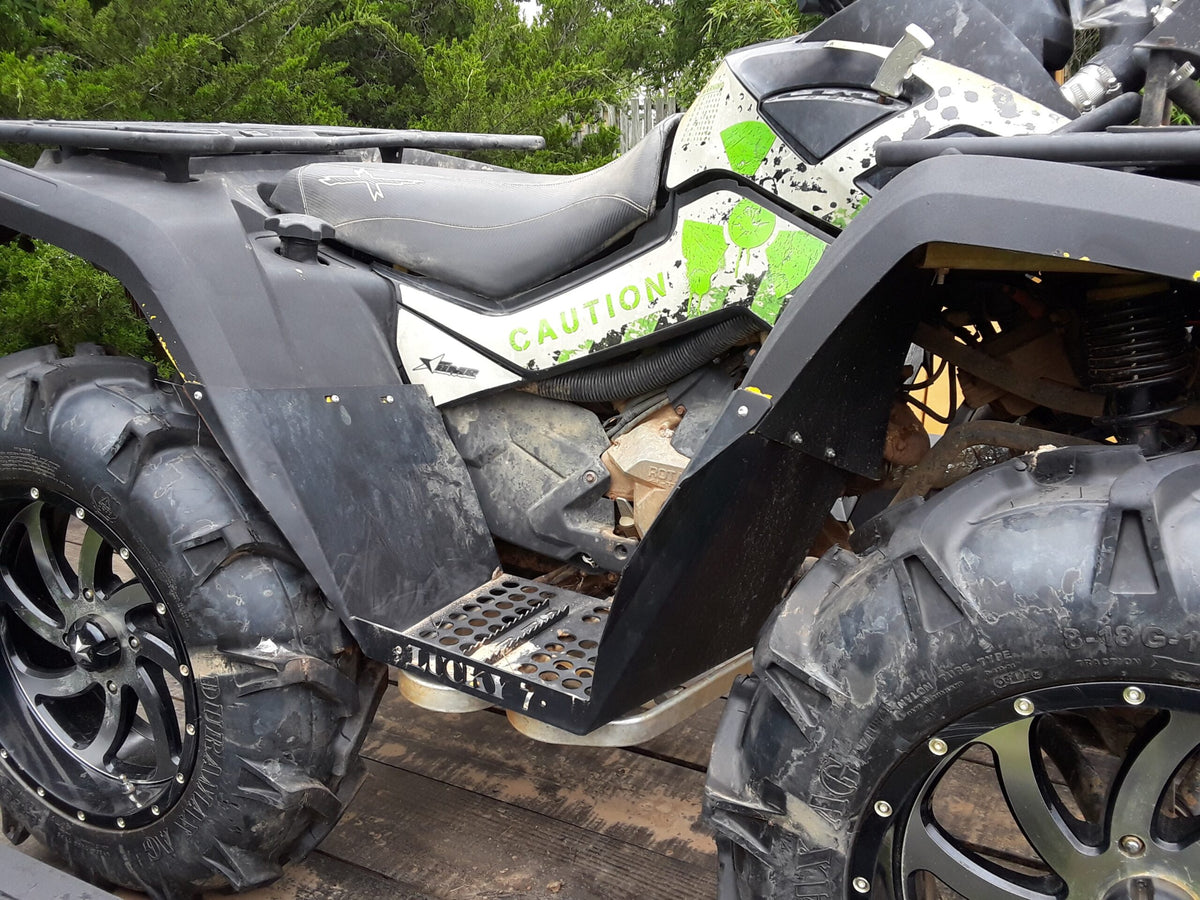 White Can-Am Outlander Gen 1 short frame with Lucky 7 metal floorboards