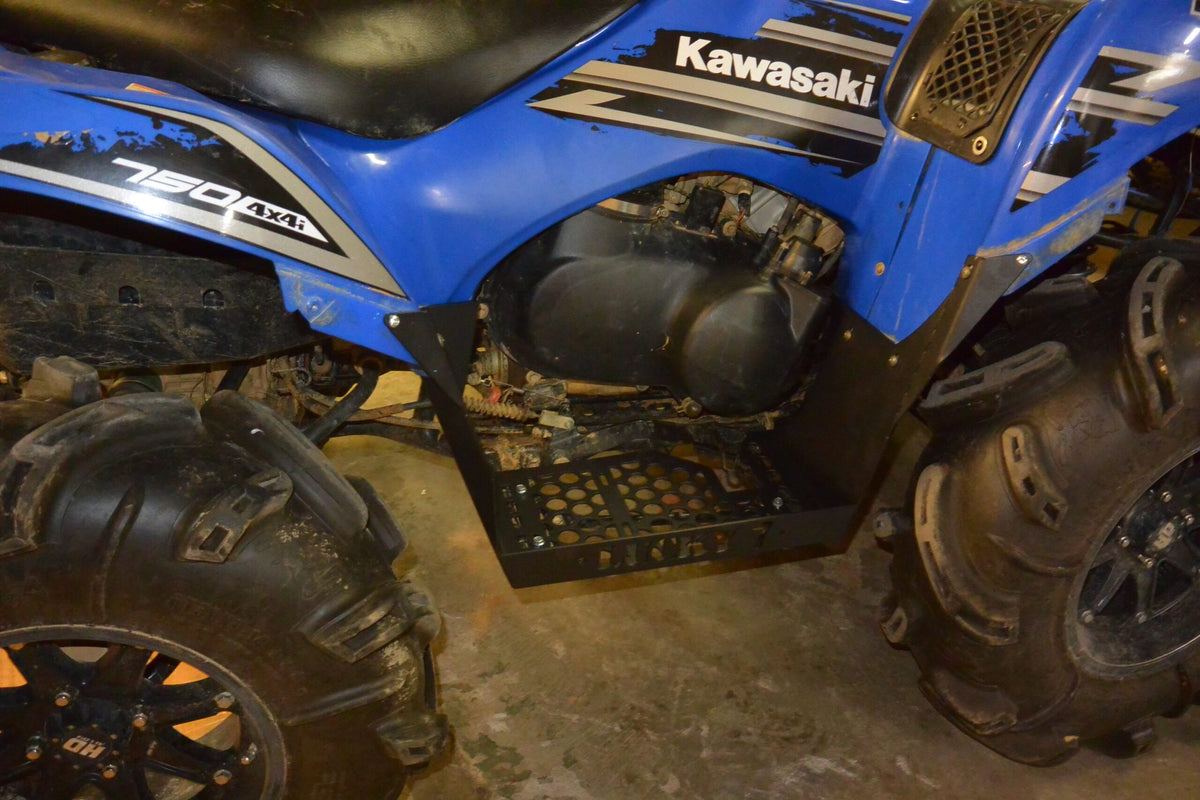 Blue Kawasaki Brute Force 750 with Lucky 7 high clearance floorboards