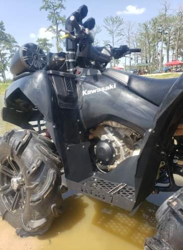 Kawasaki Brute Force with Lucky 7 high clearance floorboards